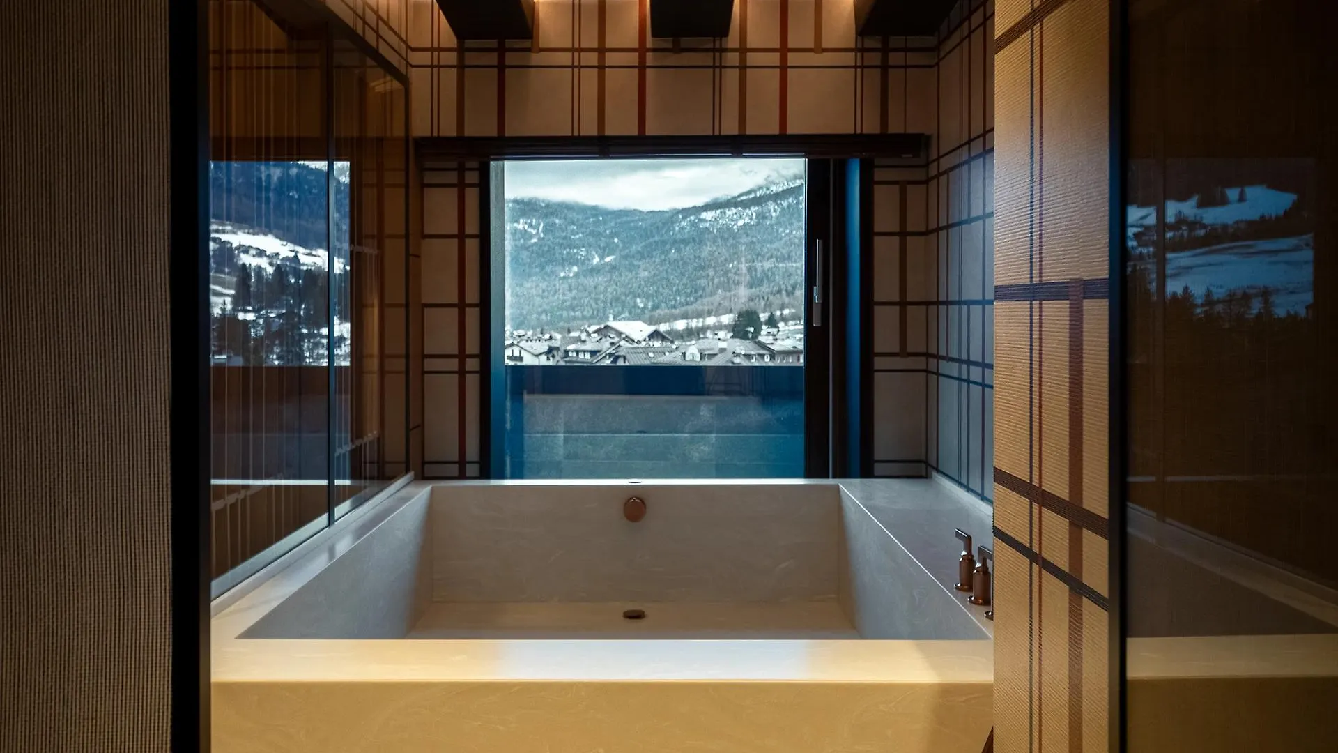 Eight Cortina Hotel Cortina d'Ampezzo 5*,